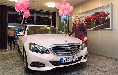 Předávání Mercedesu nezávislé NSD
